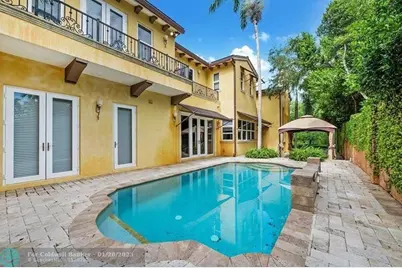 3733  Solana Rd, Miami, FL 33133 - Photo 17