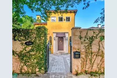 3733  Solana Rd, Miami, FL 33133 - Photo 1