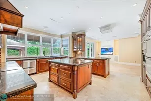 3733 Solana Rd, Miami, FL 33133 - Photo 7