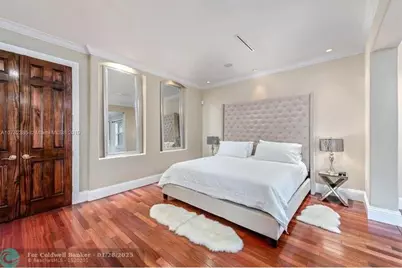 3733  Solana Rd, Miami, FL 33133 - Photo 9
