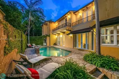 3733  Solana Rd, Miami, FL 33133 - Photo 15