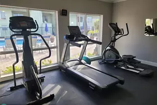 805 W Oakland Park Blvd, Oakland Park, FL 33311 - Photo 29