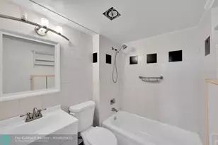 118 Royal Pk Dr, Oakland Park, FL 33309 - Photo 21