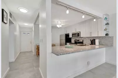 9110  Fairbanks Ln, Unit #5, Boca Raton, FL 33496 - Photo 7