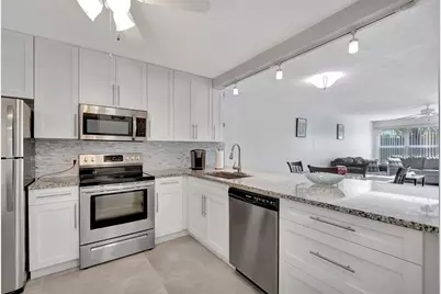 9110  Fairbanks Ln, Unit #5, Boca Raton, FL 33496 - Photo 3