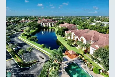 7670  Westwood Dr, Unit #718, Tamarac, FL 33321 - Photo 15