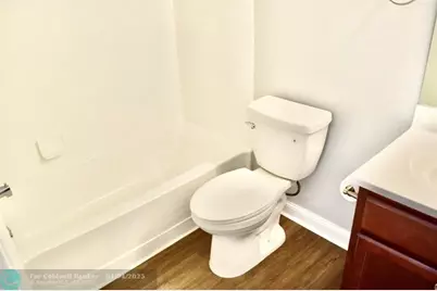 7670  Westwood Dr, Unit #718, Tamarac, FL 33321 - Photo 9