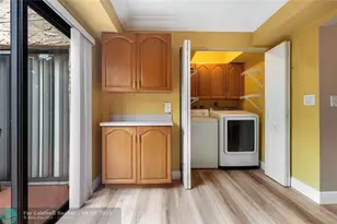 225 Wimbledon Lake Dr Unit, Plantation, FL 33324 - Photo 17