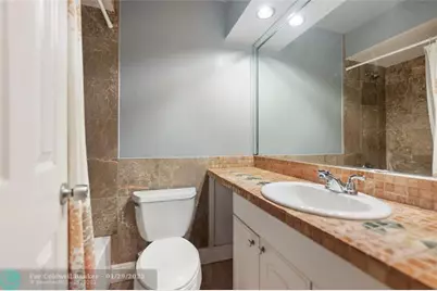 225  Wimbledon Lake Dr, Unit #225, Plantation, FL 33324 - Photo 25