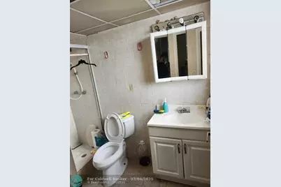 2840  Somerset Dr, Unit #404 M, Lauderdale Lakes, FL 33311 - Photo 11