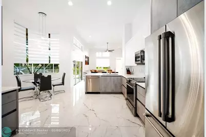 12046 NW 49th Dr, Coral Springs, FL 33076 - Photo 9