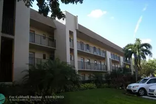 10123 Sunrise Lakes Blvd, Sunrise, FL 33322 - Photo 17