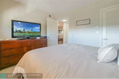 2791 N Pine Island Rd, Unit #302, Sunrise, FL 33322 - Photo 25