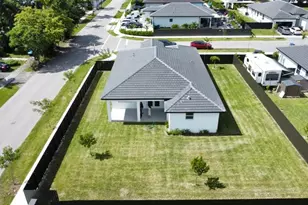 29193 SW 166th Ave, Homestead, FL 33030 - Photo 3