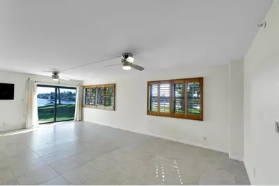 374  Golfview Rd, Unit #106, North Palm Beach, FL 33408 - Photo 3