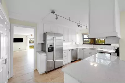 374  Golfview Rd, Unit #106, North Palm Beach, FL 33408 - Photo 11