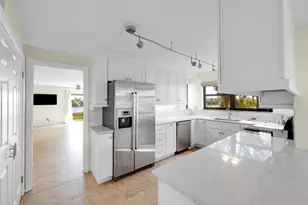 374 Golfview Rd, North Palm Beach, FL 33408 - Photo 11