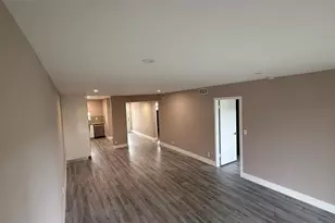 8962 S Hollybrook Blvd, Pembroke Pines, FL 33025 - Photo 11