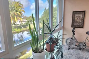 8260 SW 24th St, North Lauderdale, FL 33068 - Photo 11