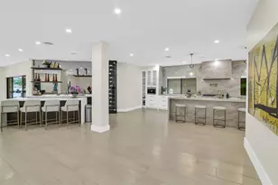 319 S Riverside Dr, Pompano Beach, FL 33062 - Photo 9