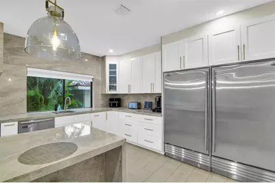 319 S Riverside Dr, Pompano Beach, FL 33062 - Photo 21