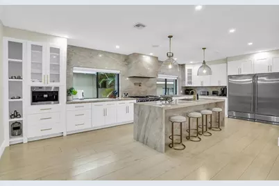 319 S Riverside Dr, Pompano Beach, FL 33062 - Photo 5