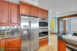 821 N Riverside Dr, Pompano Beach, FL 33062 - Photo 21