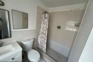 230 SW 1st St, Pompano Beach, FL 33060 - Photo 9