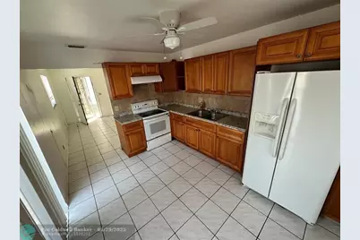 230 SW 1st St, Unit #G-8, Pompano Beach, FL 33060 - Photo 13