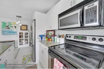 2715 NE 49th St, Unit #208, Fort Lauderdale, FL 33308 - Photo 9