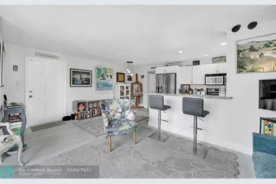2715 NE 49th St, Unit #208, Fort Lauderdale, FL 33308 - Photo 7