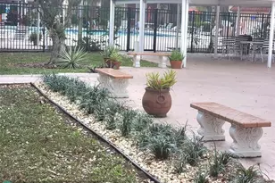 8260 SW 24th St, North Lauderdale, FL 33068 - Photo 19