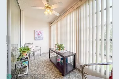 9460  Sunrise Lake Blvd, Unit #212, Sunrise, FL 33322 - Photo 21