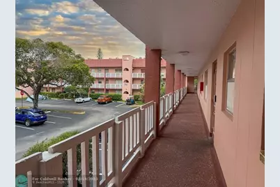 9460  Sunrise Lake Blvd, Unit #212, Sunrise, FL 33322 - Photo 7