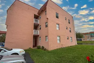 9460 Sunrise Lake Blvd Unit, Sunrise, FL 33322 - Photo 3