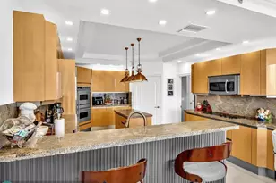 7000 Island Blvd, Aventura, FL 33160 - Photo 21