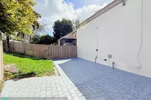 10661 NW 17th Pl, Plantation, FL 33322 - Photo 7