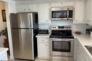 2141 NE 68th St, Fort Lauderdale, FL 33308 - Photo 9