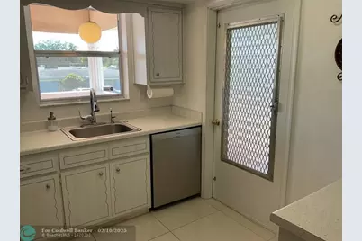 2141 NE 68th St, Unit #204, Fort Lauderdale, FL 33308 - Photo 11