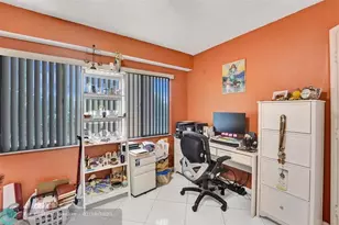 901 SW 138th Ave, Hollywood, FL 33027 - Photo 27