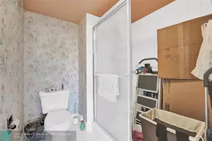 901 SW 138th Ave, Hollywood, FL 33027 - Photo 23