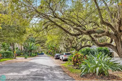 17 SE 17th Ave, Fort Lauderdale, FL 33301 - Photo 1