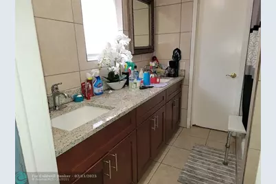 3101 SW 12th Pl, Fort Lauderdale, FL 33312 - Photo 9