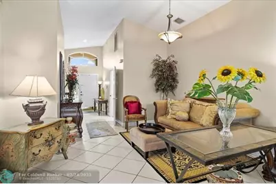 6358  Westchester Club Dr, Boynton Beach, FL 33437 - Photo 5