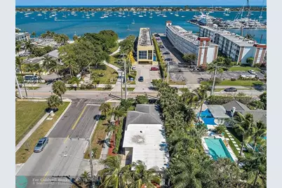 400  45th St, West Palm Beach, FL 33407 - Photo 3