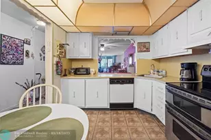 2551 Aragon Blvd, Sunrise, FL 33322 - Photo 5