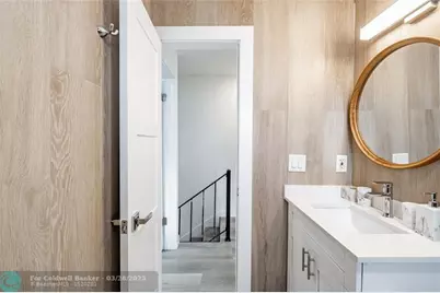 807 SW 14th Ct, Fort Lauderdale, FL 33315 - Photo 29