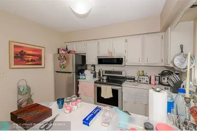 321 SE 1st Ave, Pompano Beach, FL 33060 - Photo 19