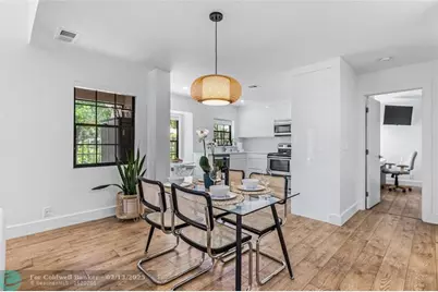 376  Prestwick Circle, Unit #3, Palm Beach Gardens, FL 33418 - Photo 9