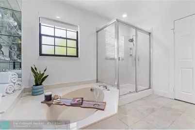 376  Prestwick Circle, Unit #3, Palm Beach Gardens, FL 33418 - Photo 13